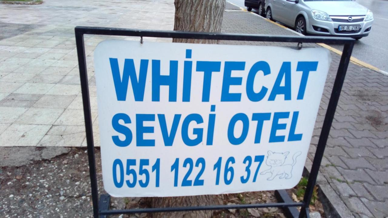 White Cat Sevgi Otel Анталія Екстер'єр фото